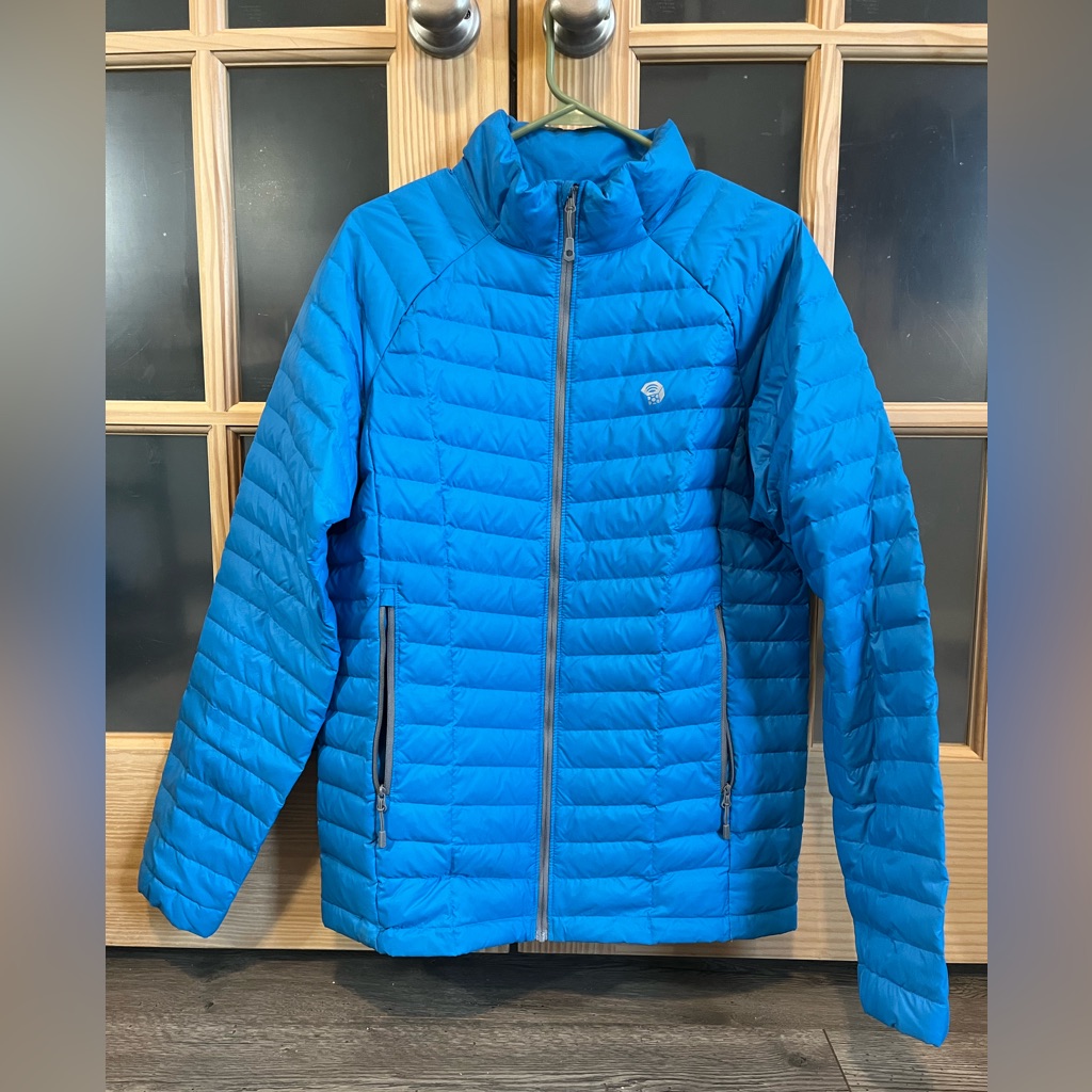 Mountain Hardwear Down Puffer - Men’s Medium - Powder Blue - Like New Condition